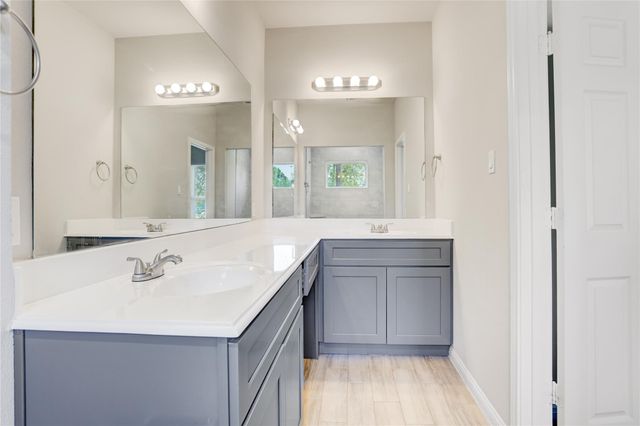 1045 Marcolin Street B, Houston, TX 77088