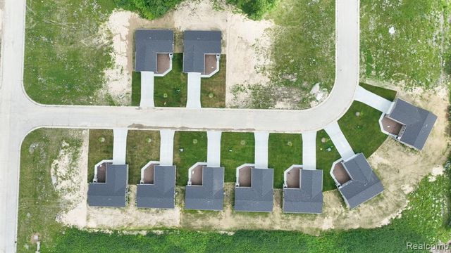 4438 Maple Leaf Trail, Flint, MI 48506