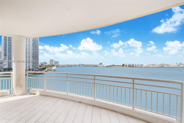 888 Brickell Key Dr 712, Miami, FL 33131