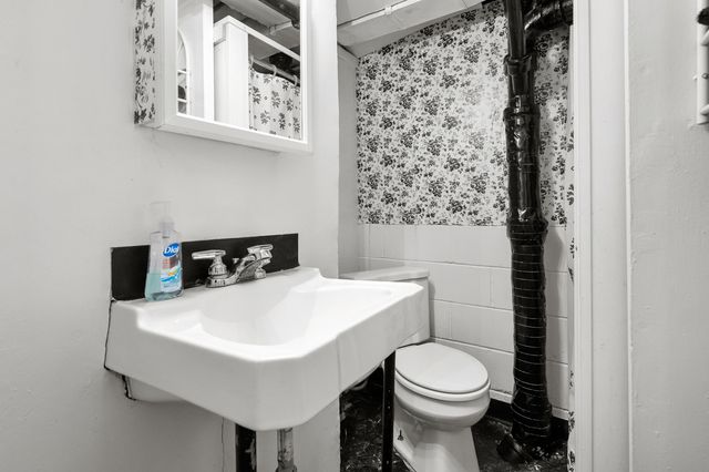 32 Hannah Street, Battle Creek, MI 49014