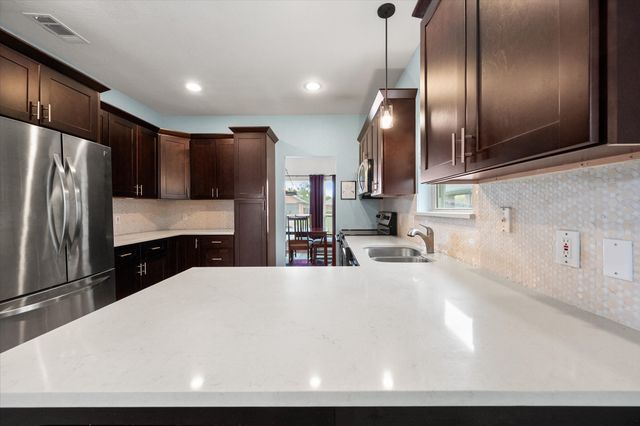 6222 St Leonard Drive, Arlington, TX 76001