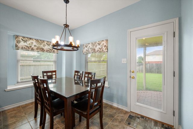 6222 St Leonard Drive, Arlington, TX 76001