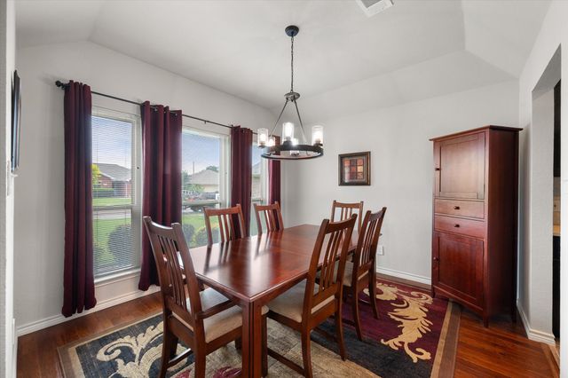6222 St Leonard Drive, Arlington, TX 76001