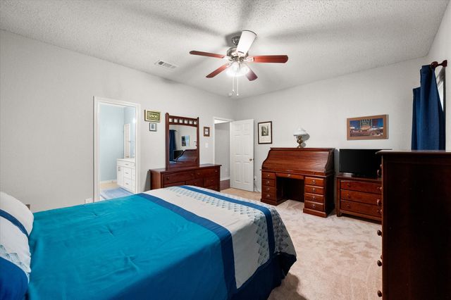 6222 St Leonard Drive, Arlington, TX 76001