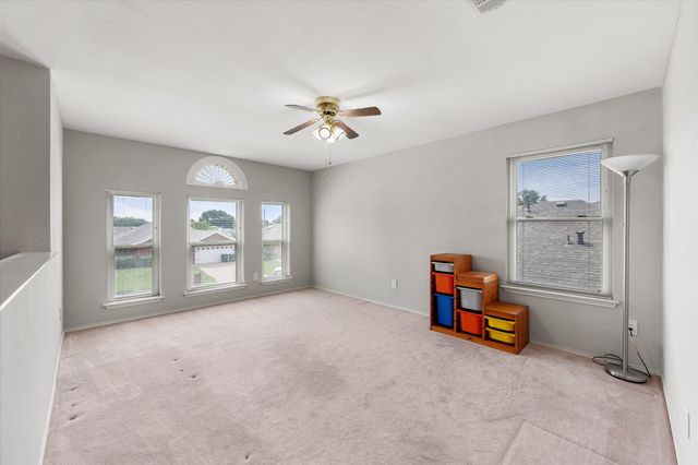 6222 St Leonard Drive, Arlington, TX 76001