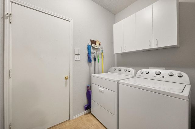 6222 St Leonard Drive, Arlington, TX 76001