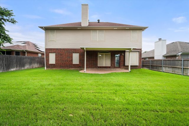6222 St Leonard Drive, Arlington, TX 76001