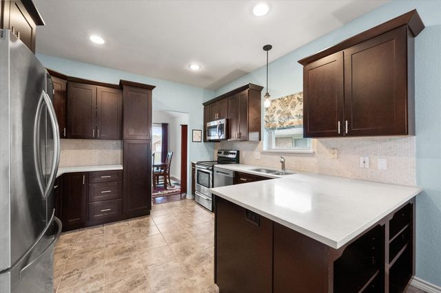 6222 St Leonard Drive, Arlington, TX 76001