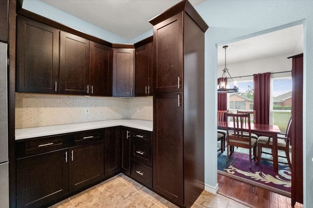 6222 St Leonard Drive, Arlington, TX 76001