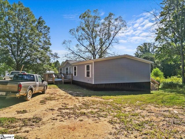 324 Cherokee Falls Road, Blacksburg, SC 29702