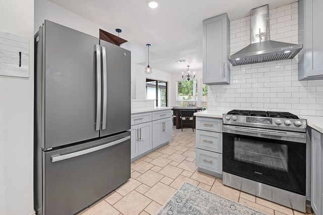 2003 Hidden Creek Drive, Houston, TX 77339