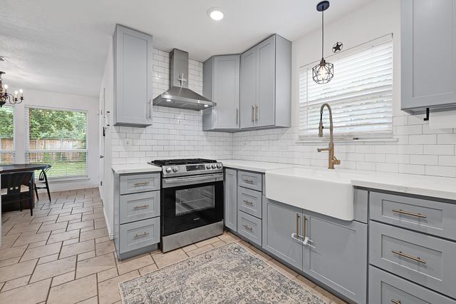 2003 Hidden Creek Drive, Houston, TX 77339