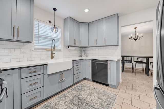 2003 Hidden Creek Drive, Houston, TX 77339