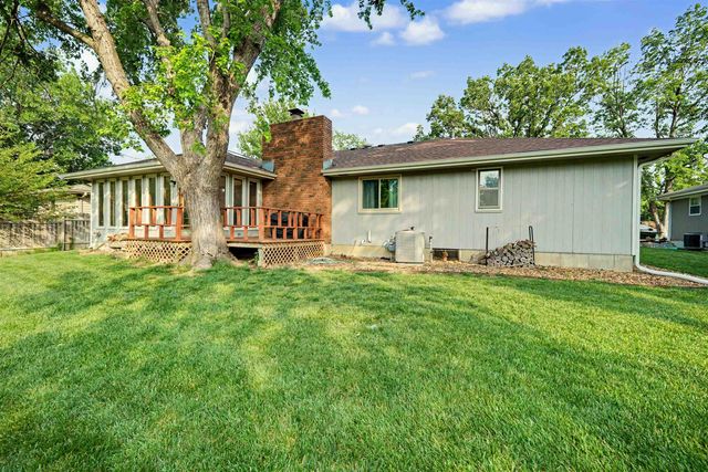 2419 Stewart Ln., Salina, KS 67401