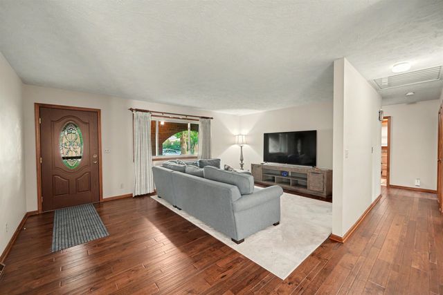 2419 Stewart Ln., Salina, KS 67401