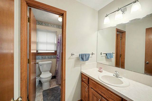 2419 Stewart Ln., Salina, KS 67401
