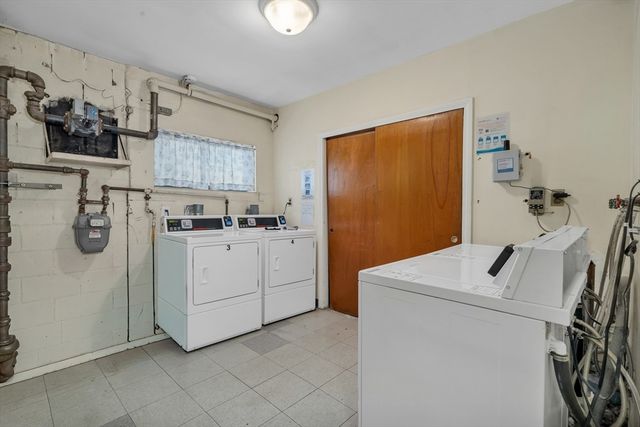 27 Alpine St 11, Malden, MA 02148