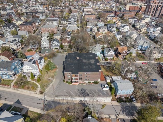 27 Alpine St 11, Malden, MA 02148