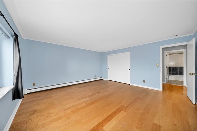 27 Alpine St 11, Malden, MA 02148