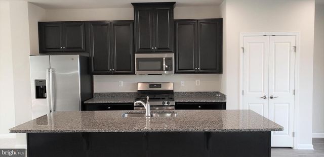 1315 TRESTLE DR, Fredericksburg, VA 22401