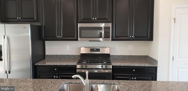 1315 TRESTLE DR, Fredericksburg, VA 22401