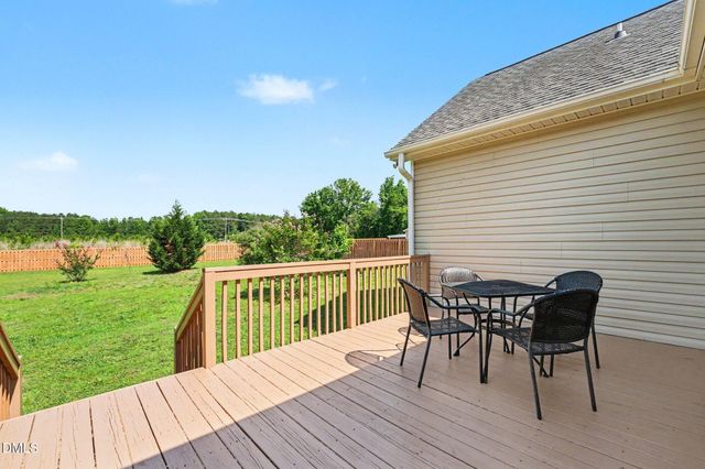 32 Avondale Drive, Lillington, NC 27546