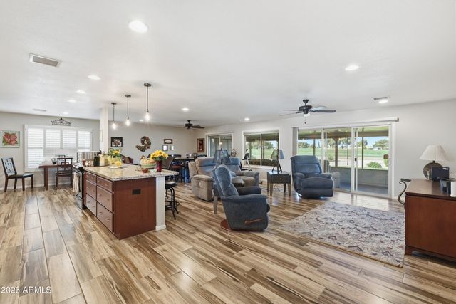 18410 N 104TH Avenue N, Sun City, AZ 85373