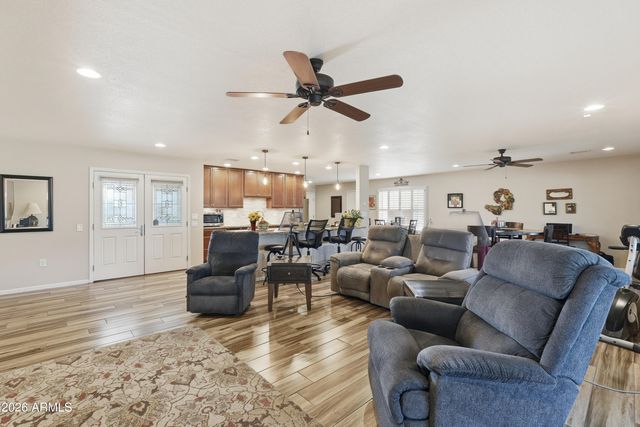 18410 N 104TH Avenue N, Sun City, AZ 85373