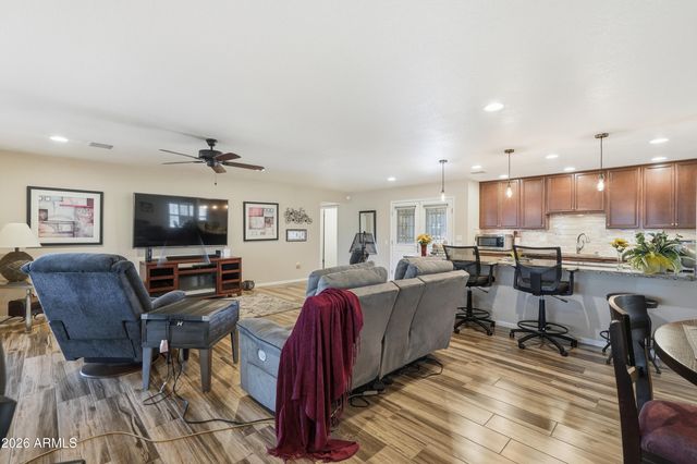 18410 N 104TH Avenue N, Sun City, AZ 85373