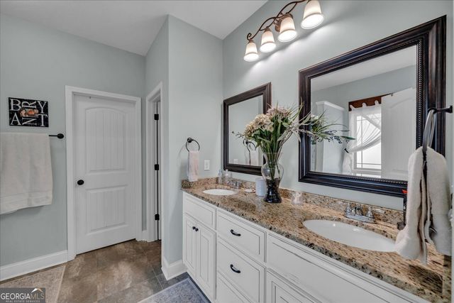 102 McEwen Court, Perry, GA 31069