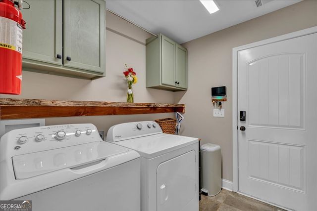 102 McEwen Court, Perry, GA 31069