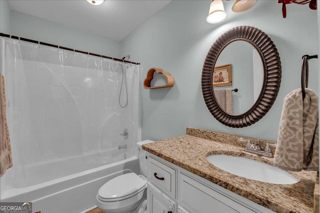 102 McEwen Court, Perry, GA 31069