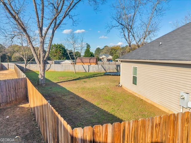 102 McEwen Court, Perry, GA 31069