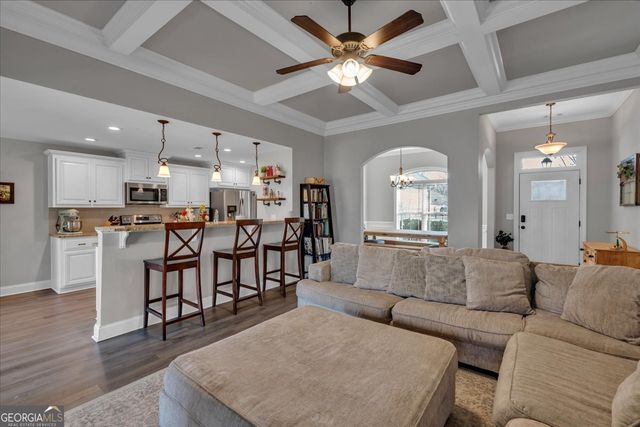 102 McEwen Court, Perry, GA 31069