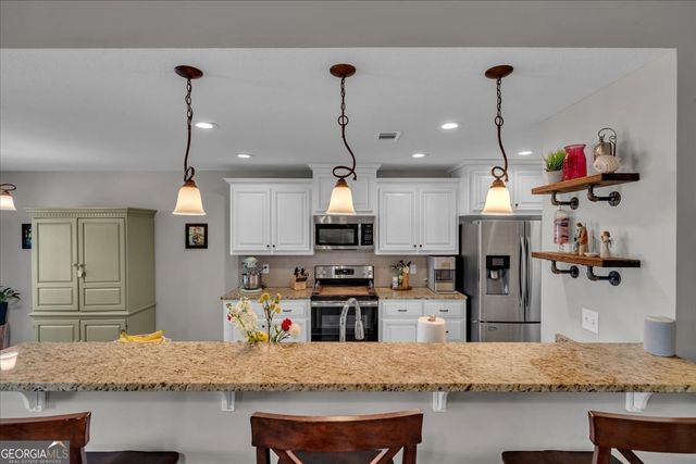 102 McEwen Court, Perry, GA 31069