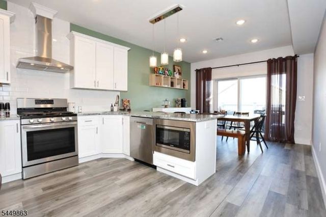 93 Prospect St, Garfield City, NJ 07026