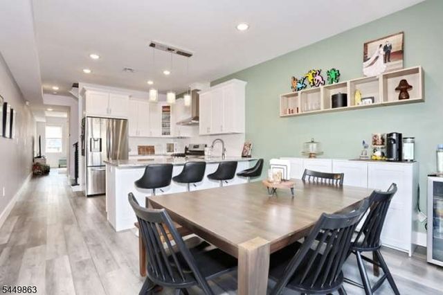 93 Prospect St, Garfield City, NJ 07026