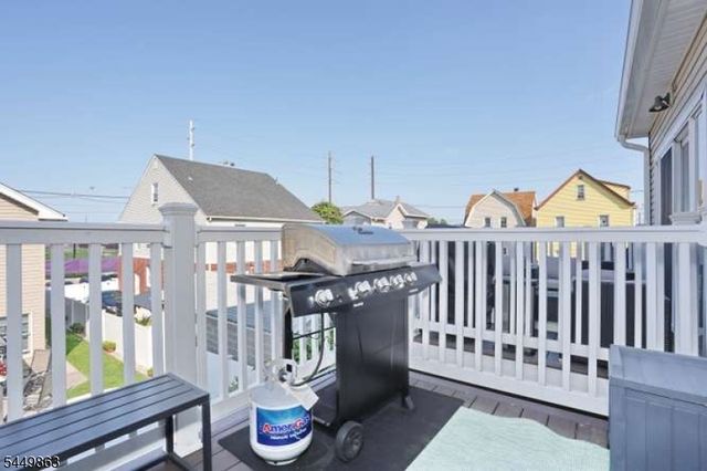93 Prospect St, Garfield City, NJ 07026