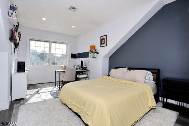 93 Prospect St, Garfield City, NJ 07026
