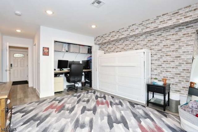 93 Prospect St, Garfield City, NJ 07026