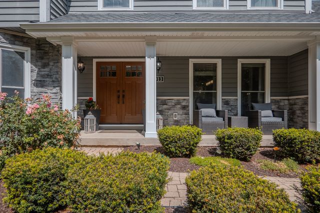 913 Turnbridge Circle, Naperville, IL 60540