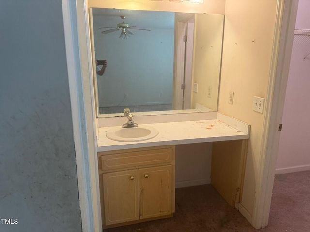 165 Cambridge Elm Drive, Clayton, NC 27520