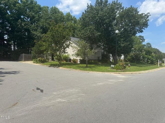 165 Cambridge Elm Drive, Clayton, NC 27520