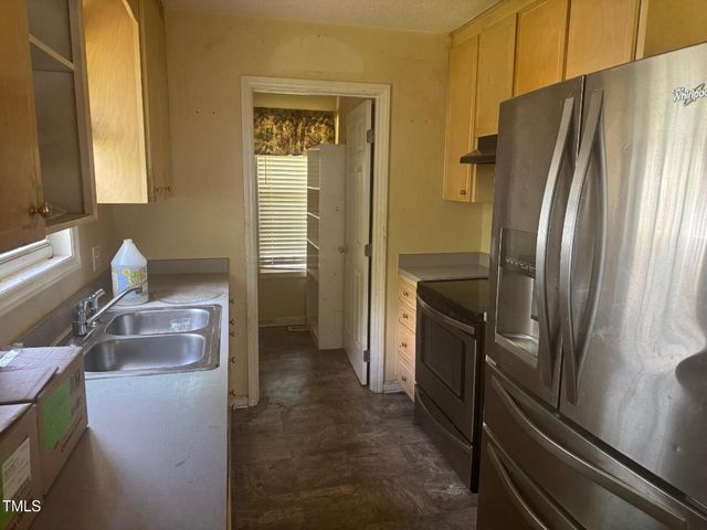 165 Cambridge Elm Drive, Clayton, NC 27520