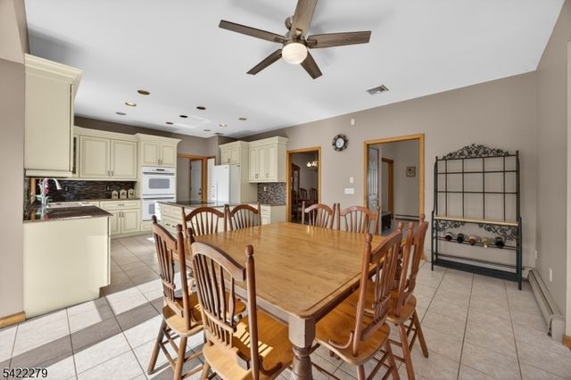 4 Pueblo Trl, Vernon Twp., NJ 07462