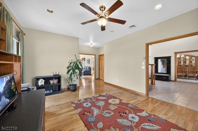 4 Pueblo Trl, Vernon Twp., NJ 07462