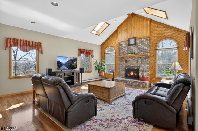 4 Pueblo Trl, Vernon Twp., NJ 07462