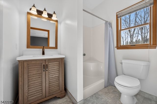 4 Pueblo Trl, Vernon Twp., NJ 07462