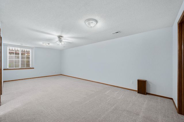 10913 E Longlake St, Wichita, KS 67207