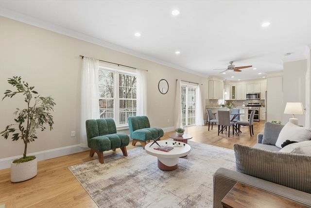 129 Dennison Ave, Framingham, MA 01702